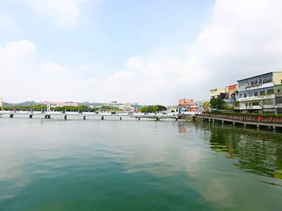 龍潭大池